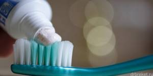 как правильно чистить брекеты зубной пастой